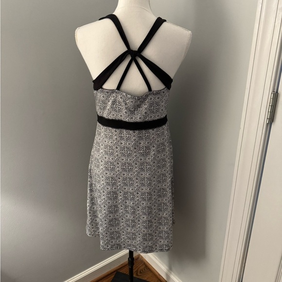 Soybu Dress, built in Shelf bra!  Easy to wear. Size L - Picture 5 of 9